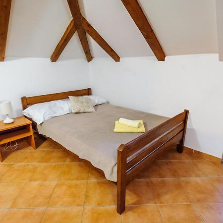 Apartments & Rooms Lucie Posedarje Ngoại thất bức ảnh