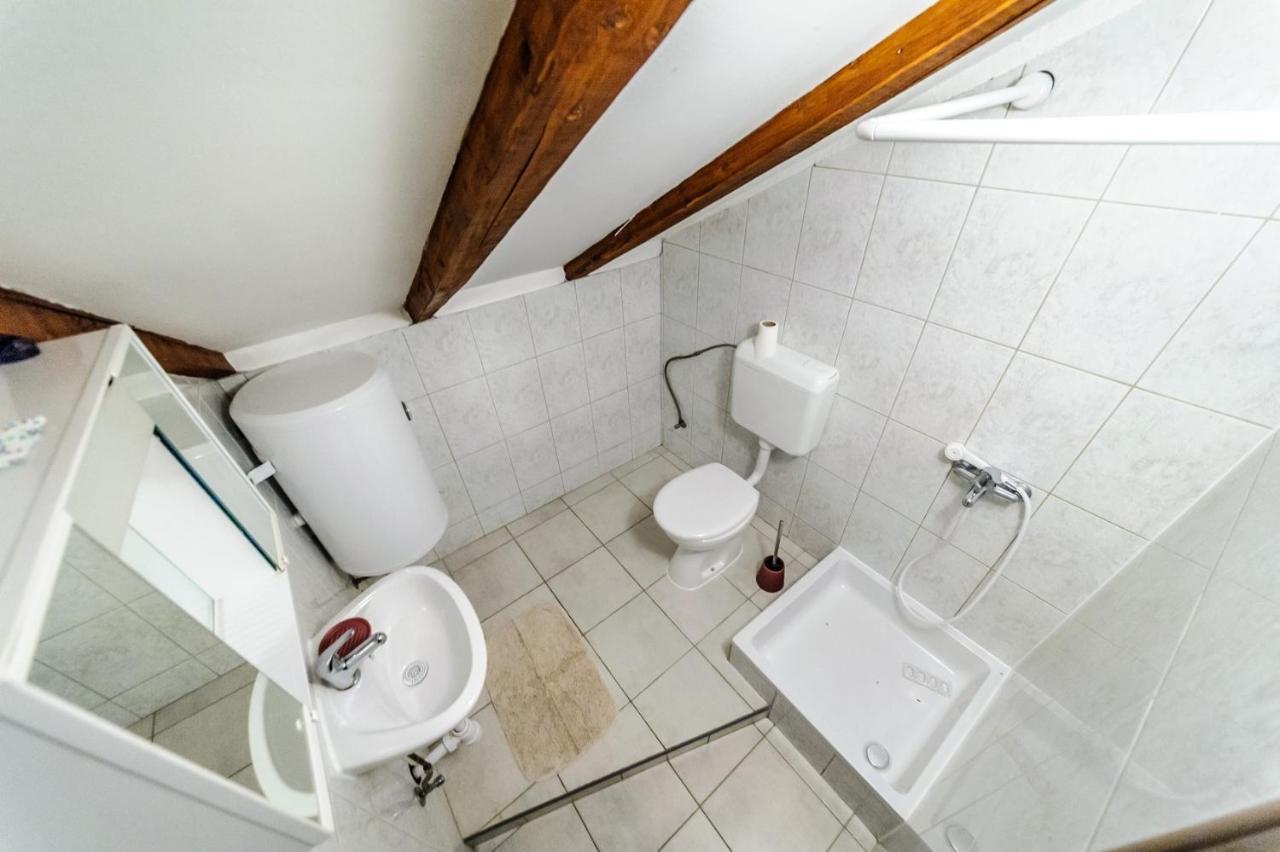 Apartments & Rooms Lucie Posedarje Ngoại thất bức ảnh