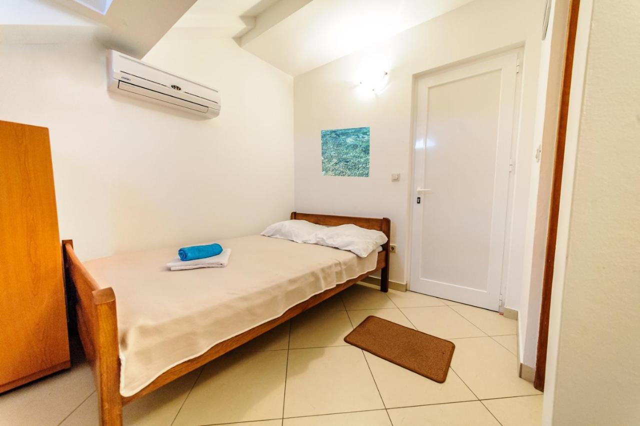 Apartments & Rooms Lucie Posedarje Ngoại thất bức ảnh